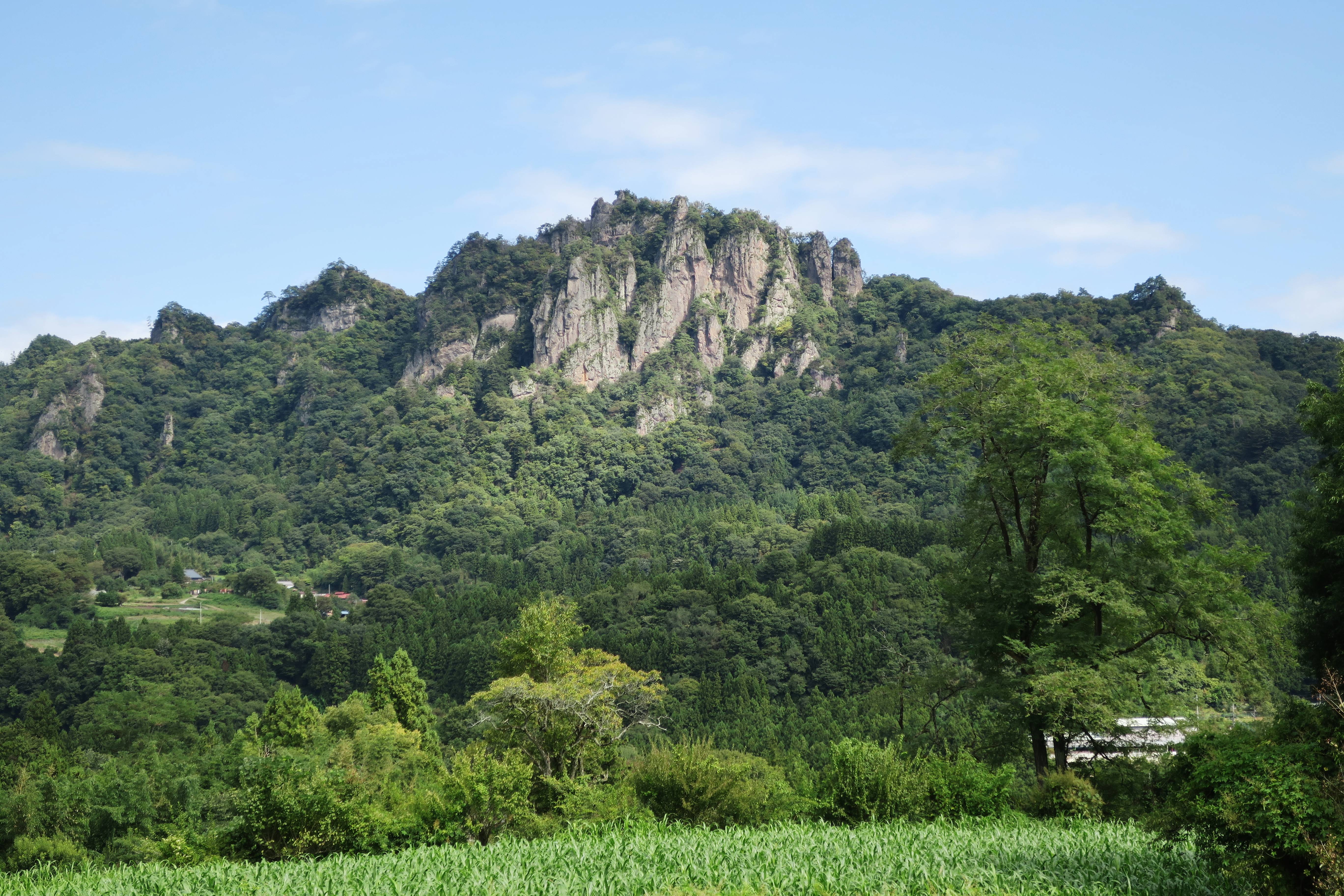 Mount Iwabitsu.