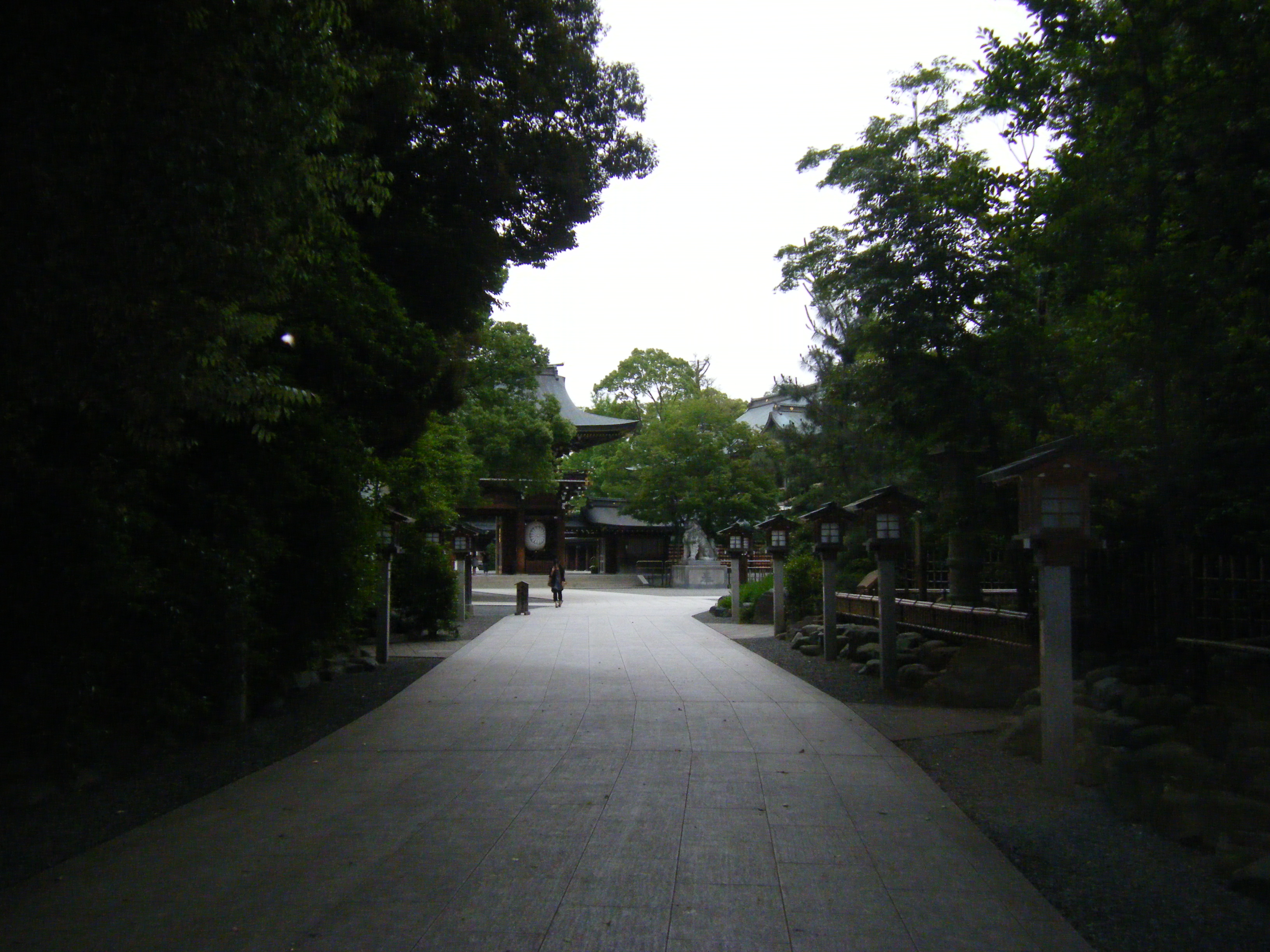 寒川神社参道