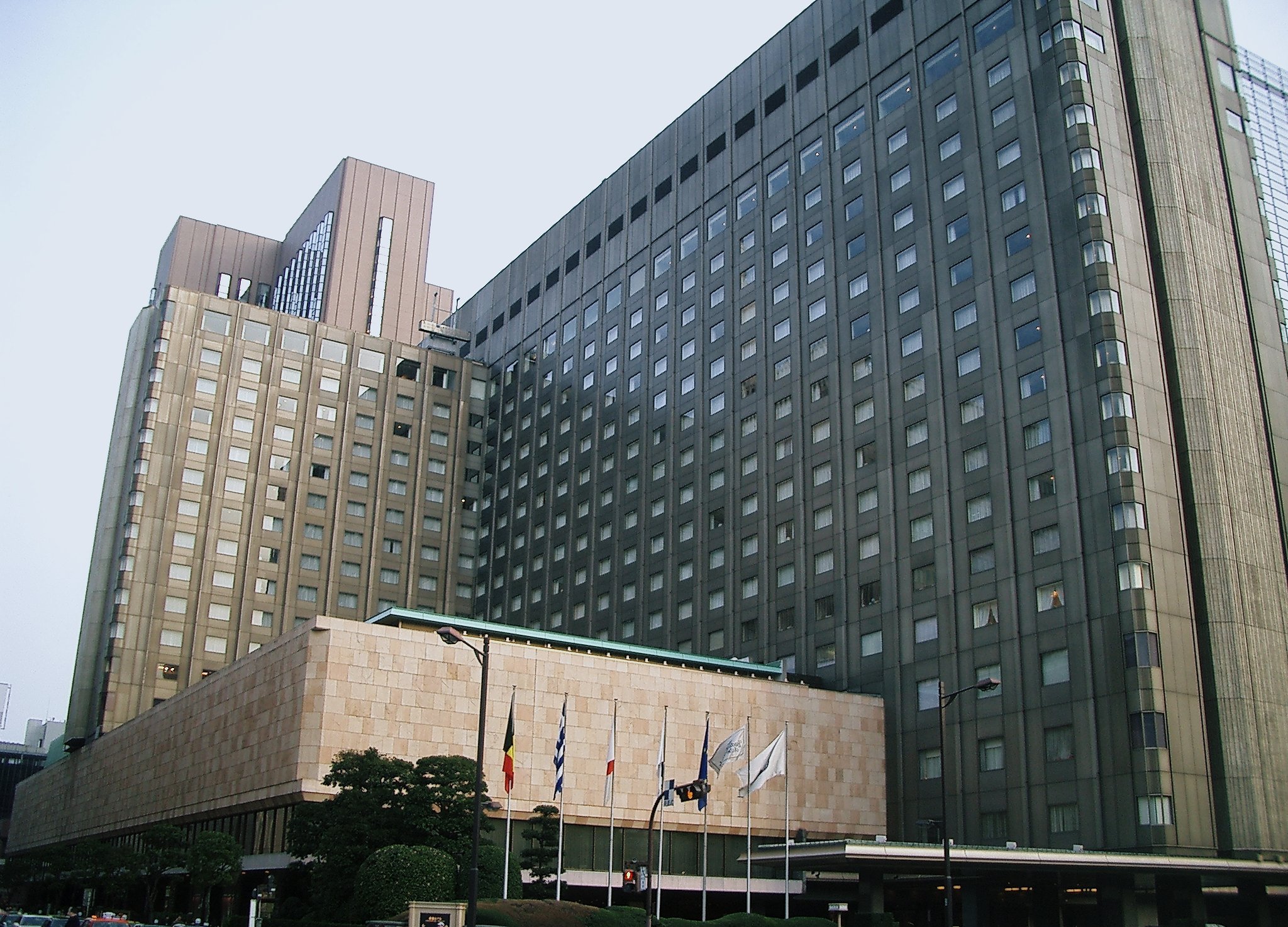 the w:Imperial Hotel, Tokyo ja:帝国ホテル東京