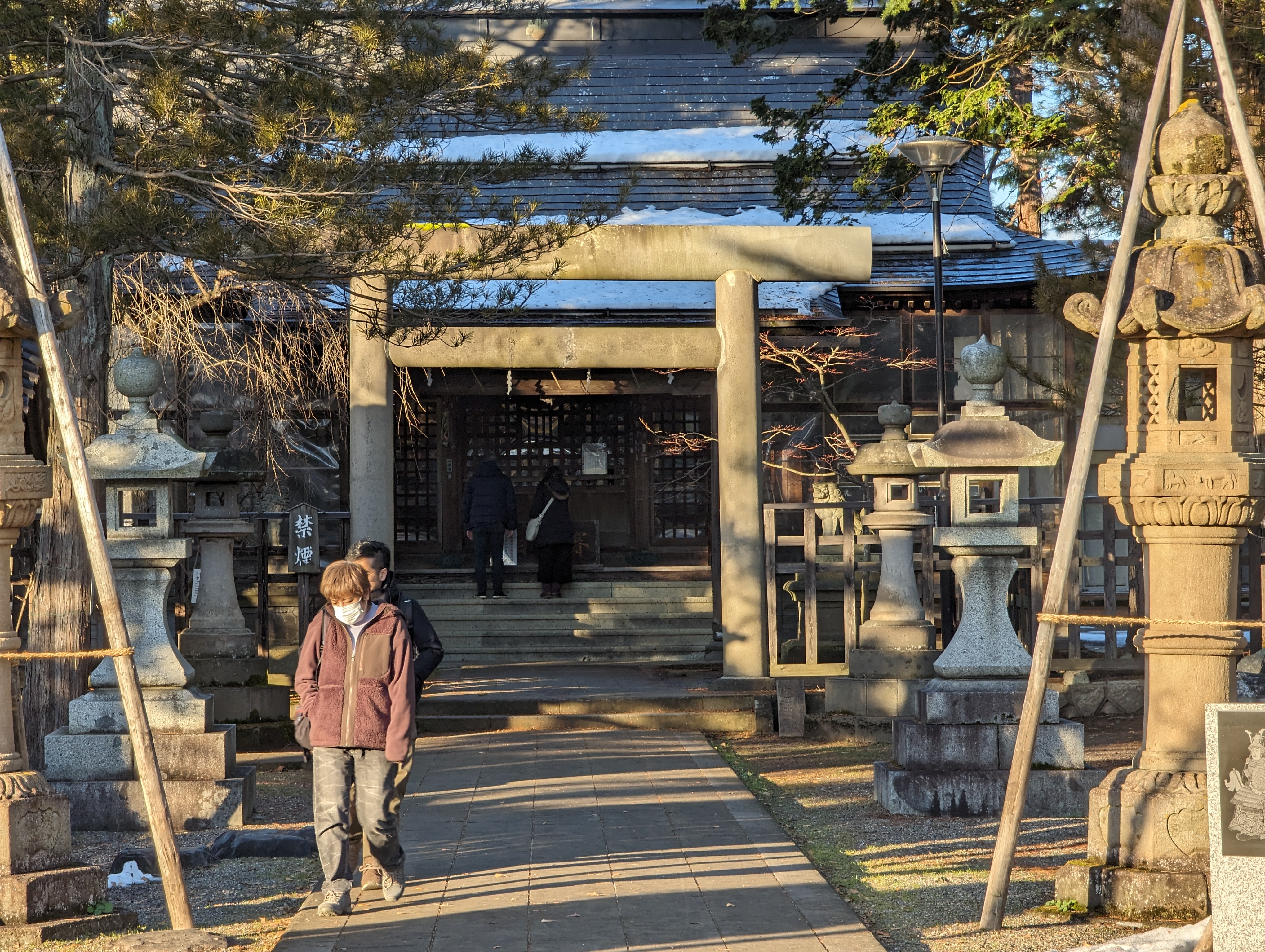 Uesugi Shrine, Yonezawa castle