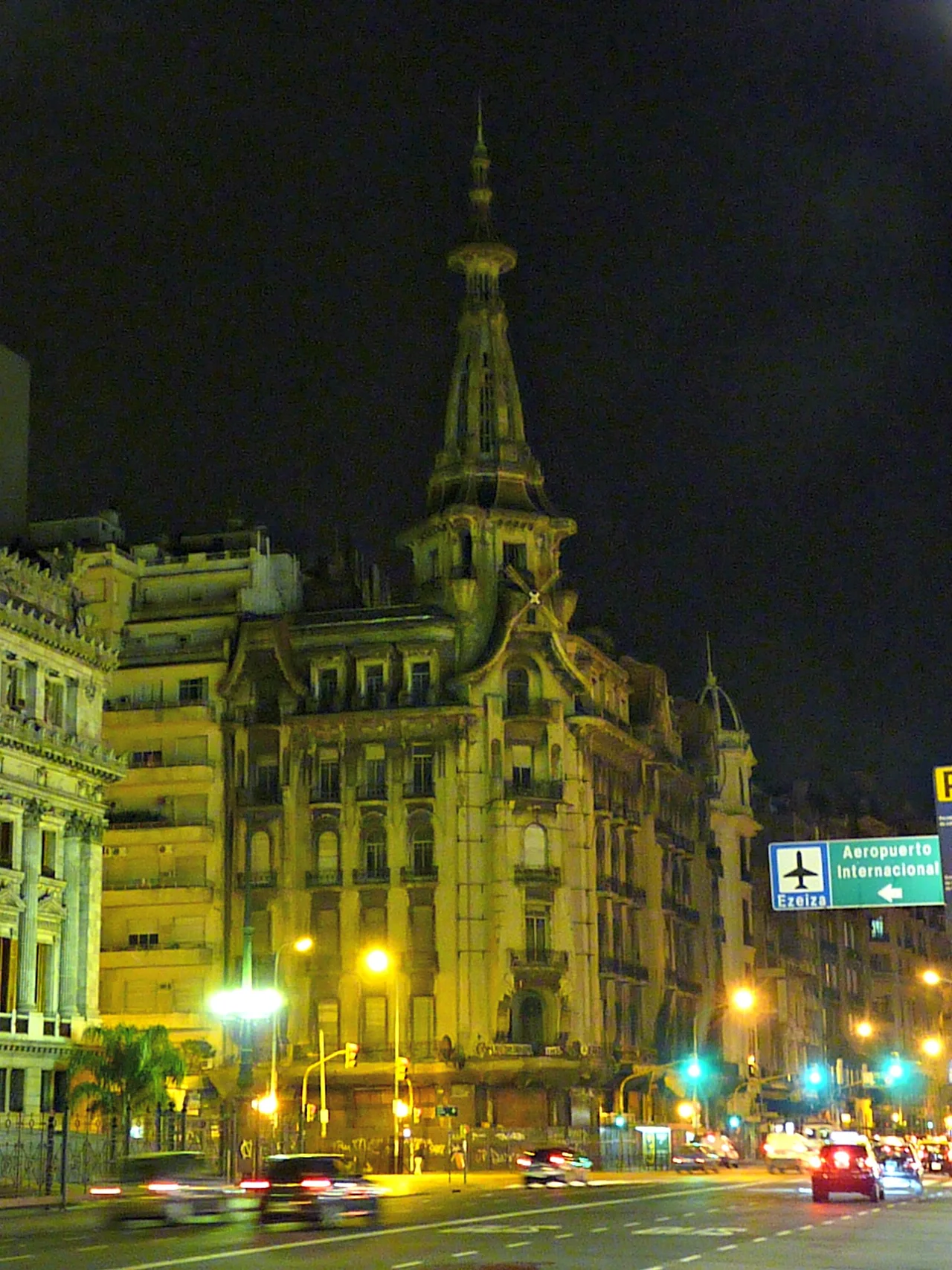 This is a photo of an Argentine monument identified by the ID