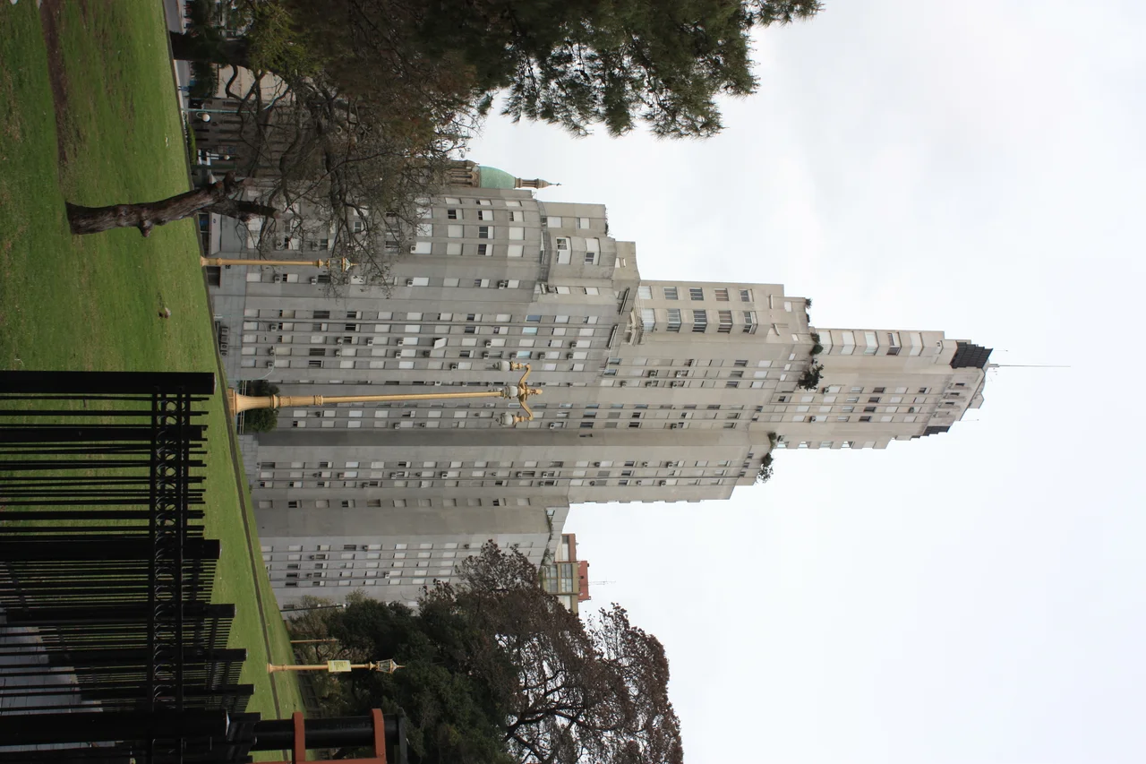 This is a photo of an Argentine monument identified by the ID