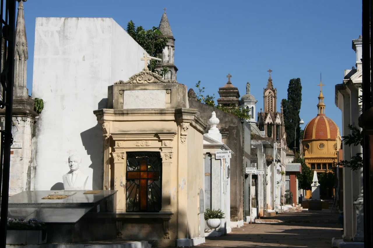 Recoleta cemetery in Asunción, Paraguay.