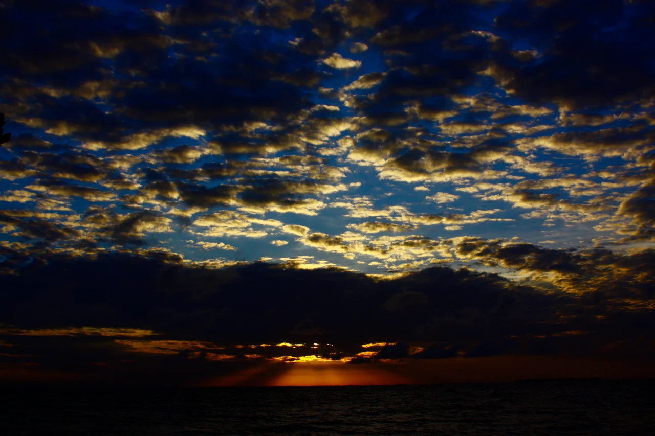sunrise in tintipan, parque nacional natural corales del rosario