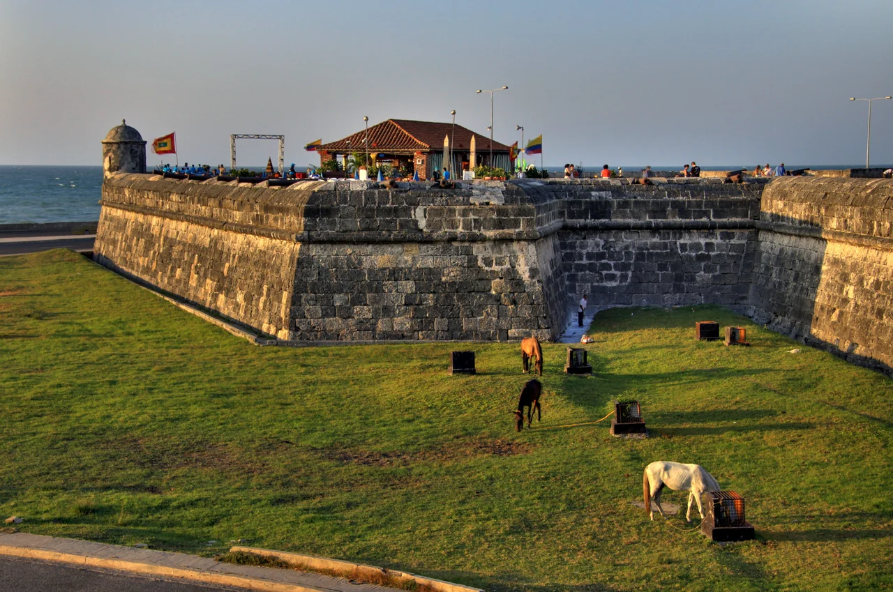 Boazio-Sir Francis Drake in Cartagena.jpg