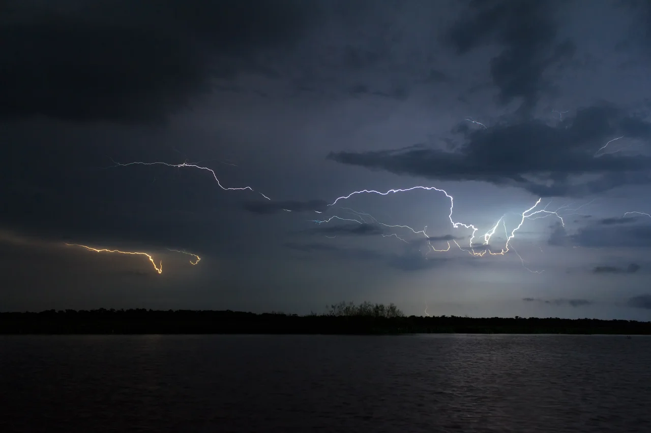 The Catatumbo Lightning is an atmospheric phenomenon in Venezuela. It occurs only over the mouth of the Catatumbo River where it empties into Lake Maracaibo. The frequent, powerful flashes of lightning over this relatively small area are considered to be the world's largest single generator of tropospheric ozone
en.wikipedia.org/wiki/Catatumbo_lightning