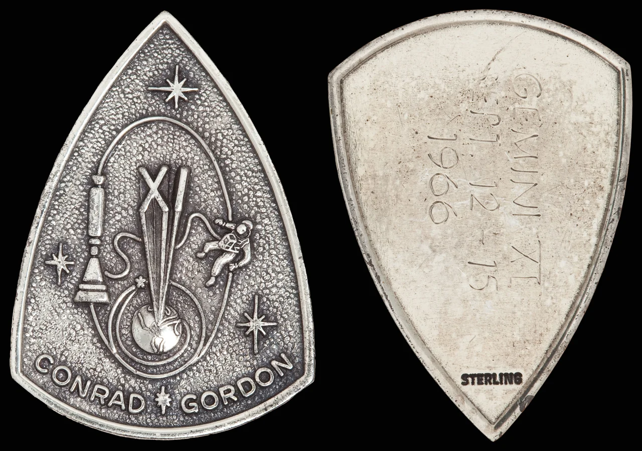 Gemini 11 Flown Sterling Silver Fliteline Medallion(6052-41050)