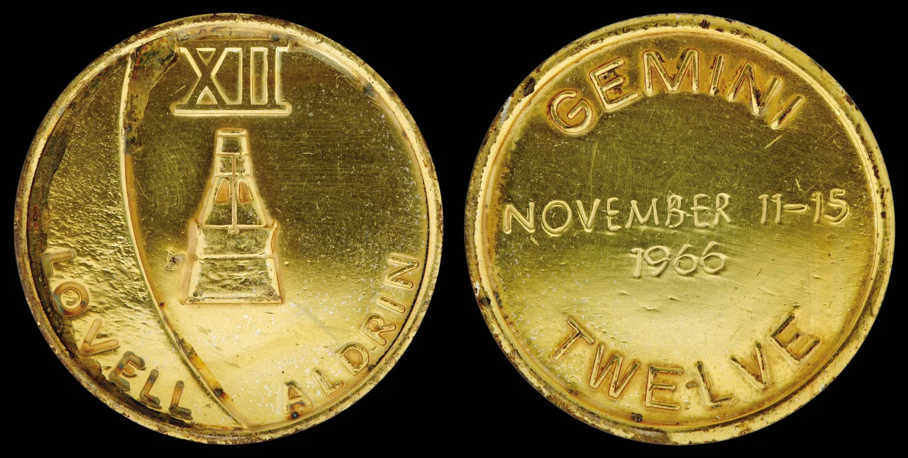 Gemini 12 Flown Fliteline Gold-Plated Sterling Silver Medallion(669-25294)