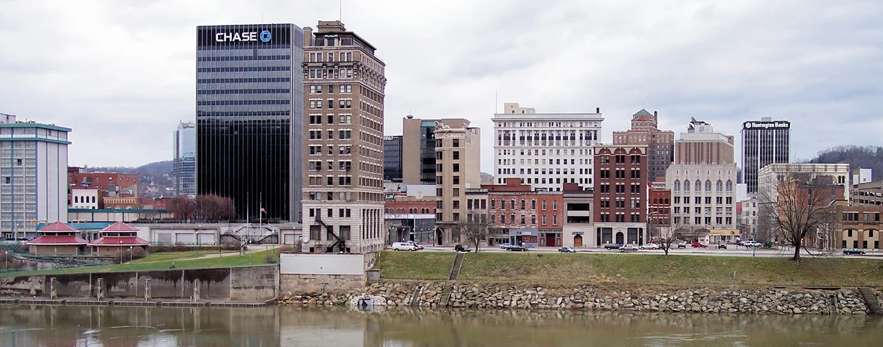 The skyline of w:Charleston, West Virginia as viewed from the south bank of the w:Kanawha River