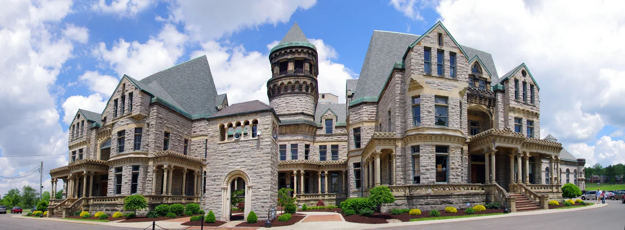 This is an image of a place or building that is listed on the National Register of Historic Places in the United States of America. Its reference number is 83002039 (Wikidata).