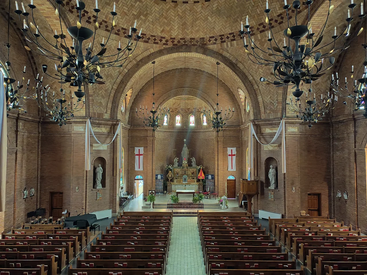 Gran nave of the Basilica