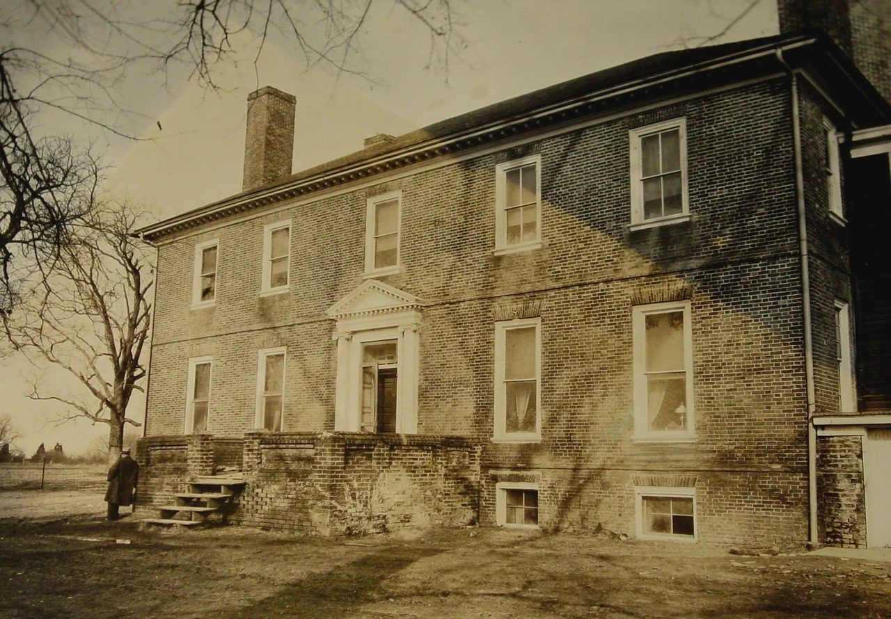 Wilton House Original River Side c.1910s