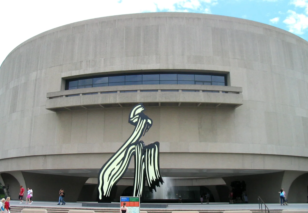 The exterior of the Hirshorn Museum.