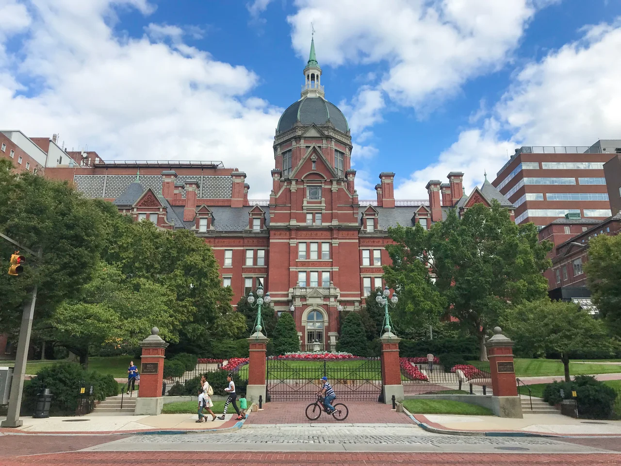 Photograph by Eli Pousson, 2019 September 24.
