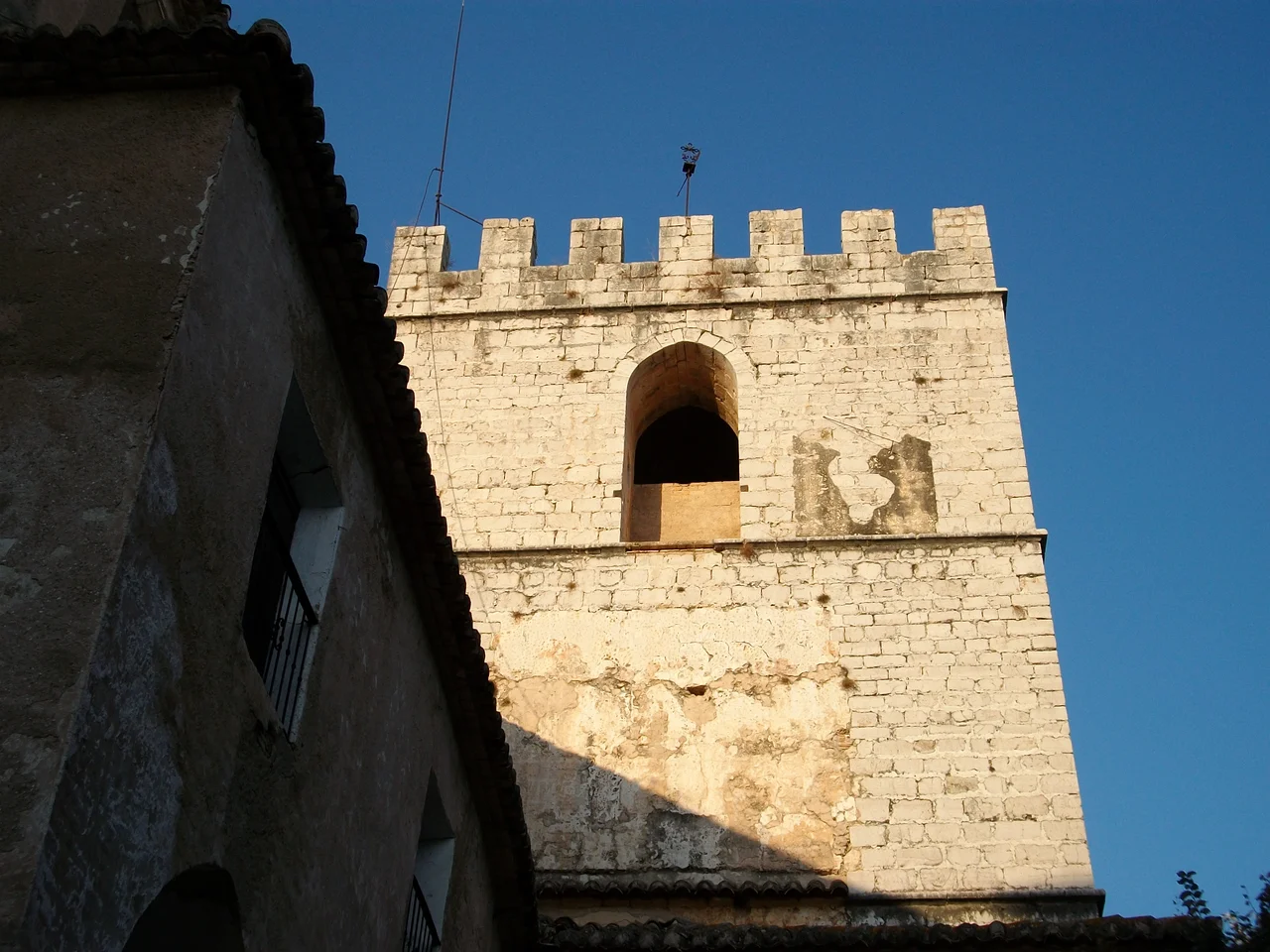 Lateral del Claustre del Monestir o Convent de Sant Jeroni de Cotalba. La Safor. País Valencià