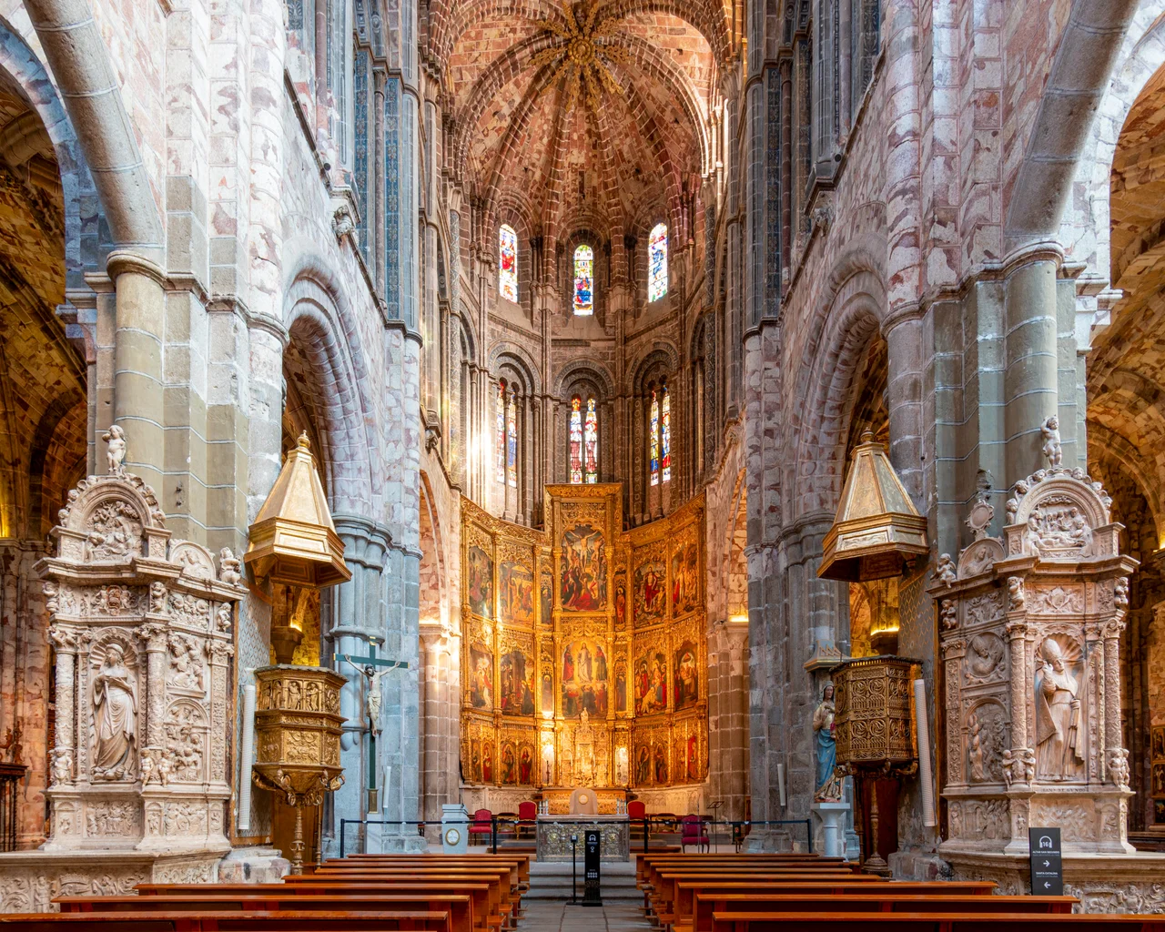 Avila Cathedral 2023 - Nave
