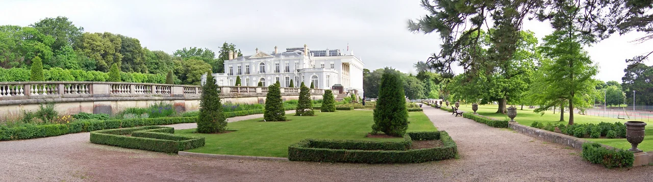 The Parterre Garden at Oldway Mansion in Paignton, Devon, England..
The Oldway gardens are set in 17 acres (69,000 m2) of gardens, which are laid out in the Italian garden theme by the French landscape gardener Achille Duchesne.