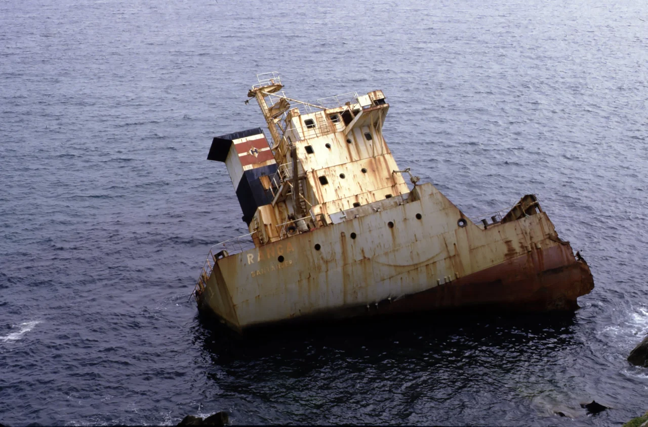 The shipwreck Ranga in 1984