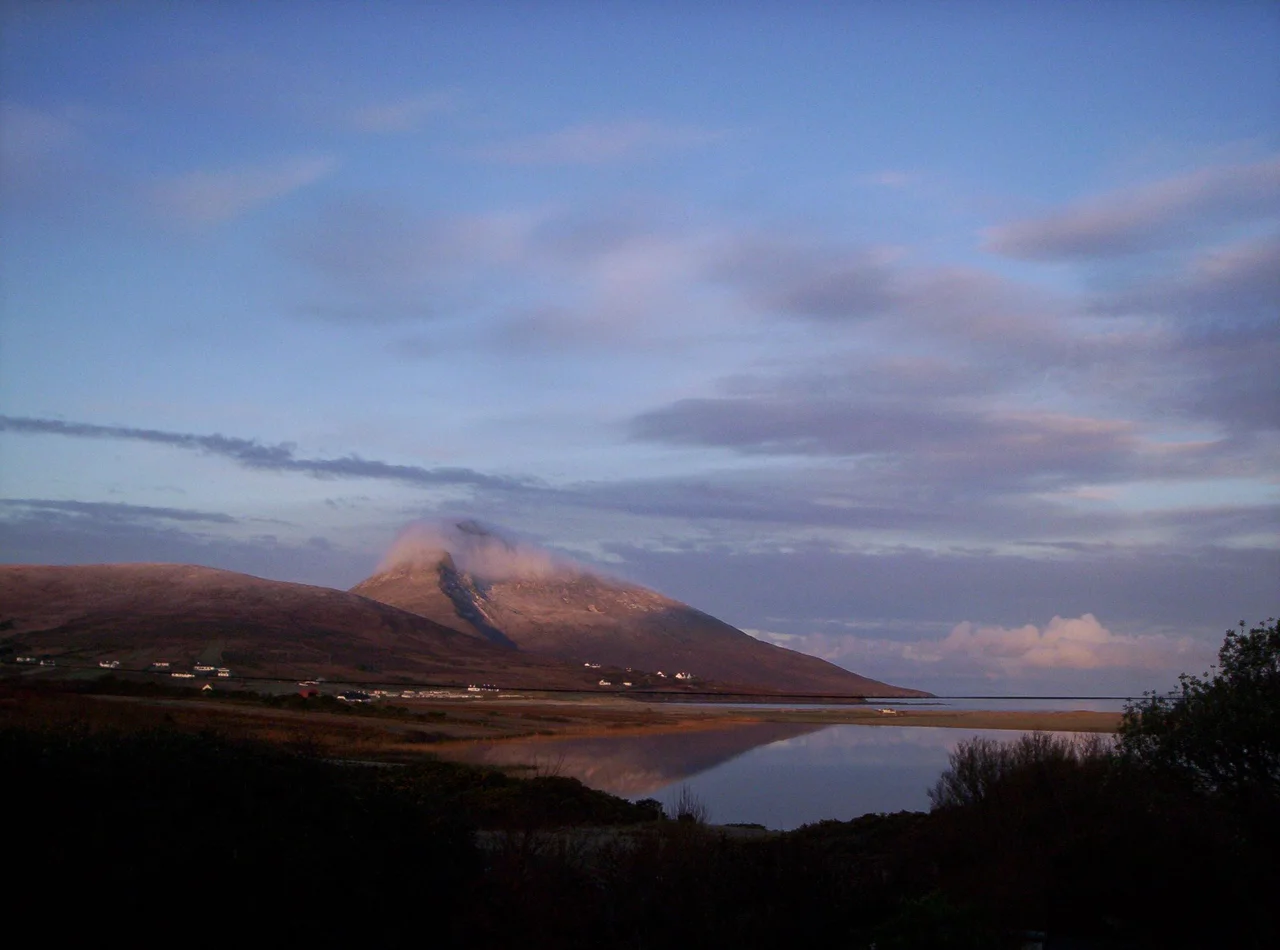 Sliabh Mór from Tóin an tSeanbhaile on Achill Island