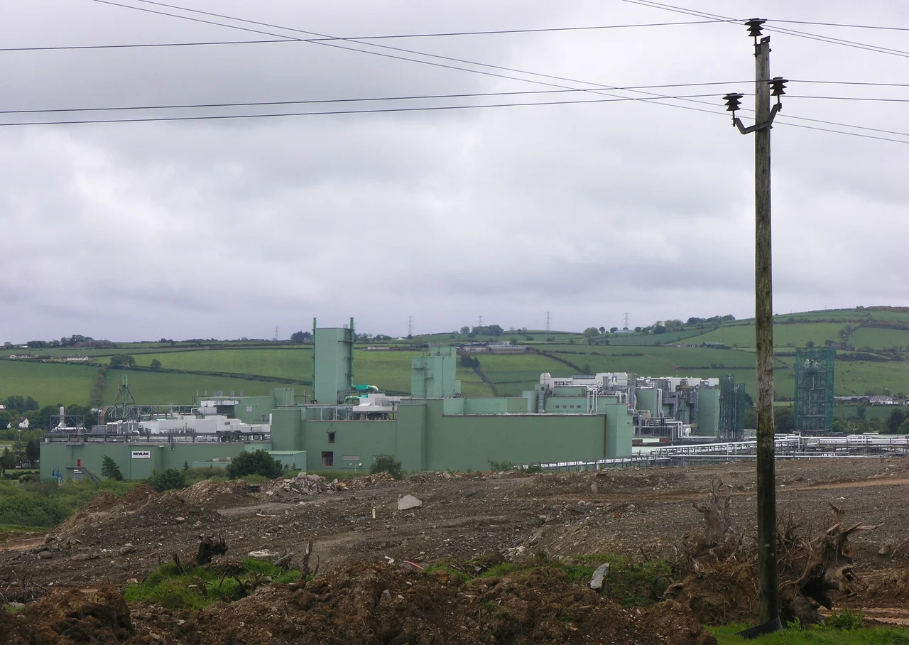 Du Pont plant in Derry 2007. Note that due to security restrictions from Du Pont I was forced to take the picture from some distance away.