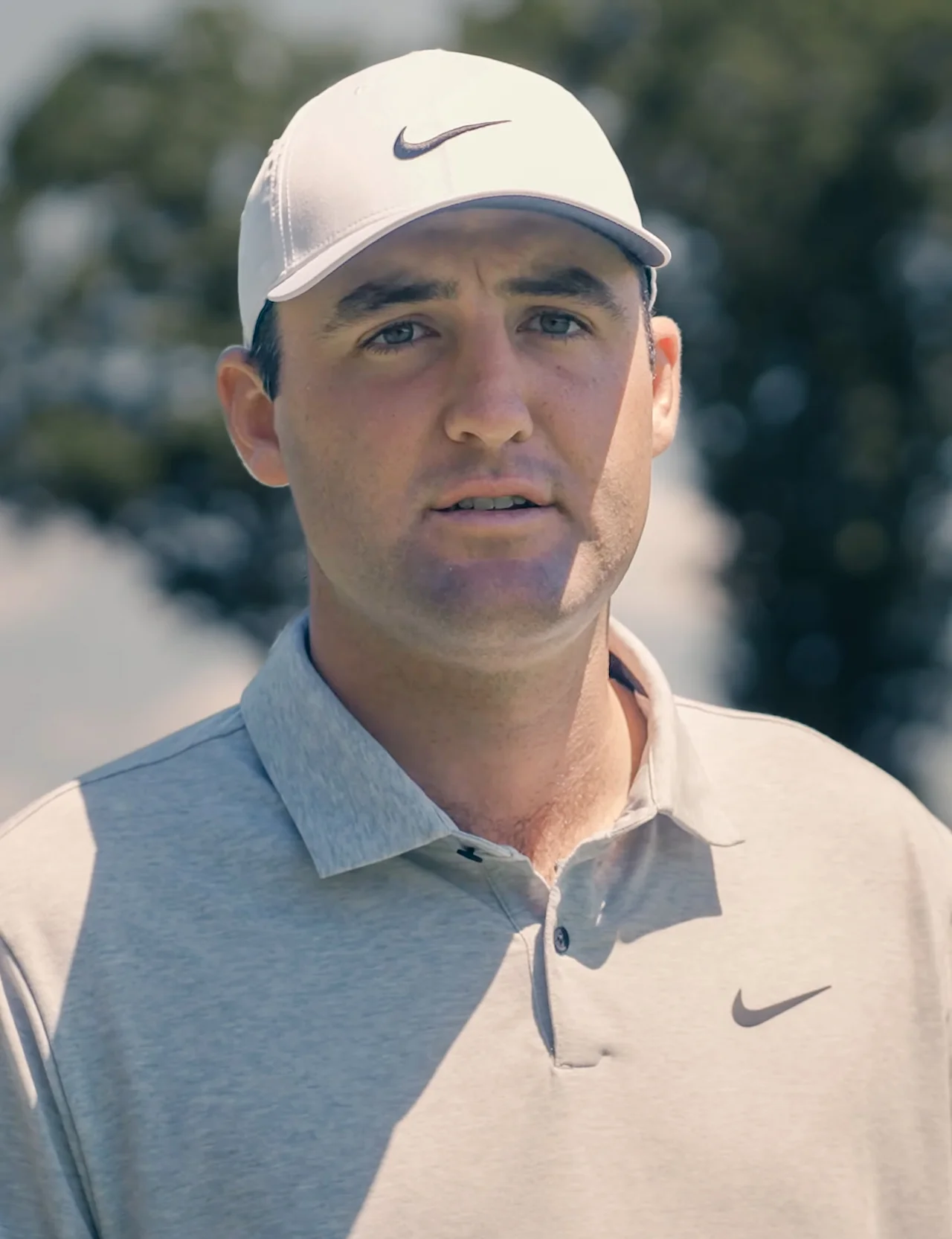 YouTube description: Total performance from tee to green - it’s why Scottie Scheffler has trusted a Pro V1 golf ball for all five of his PGA TOUR wins.