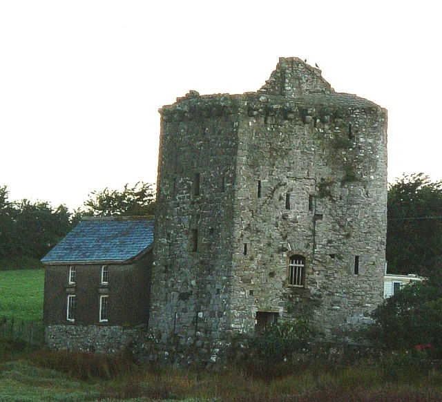 Ancient Tower, Angle