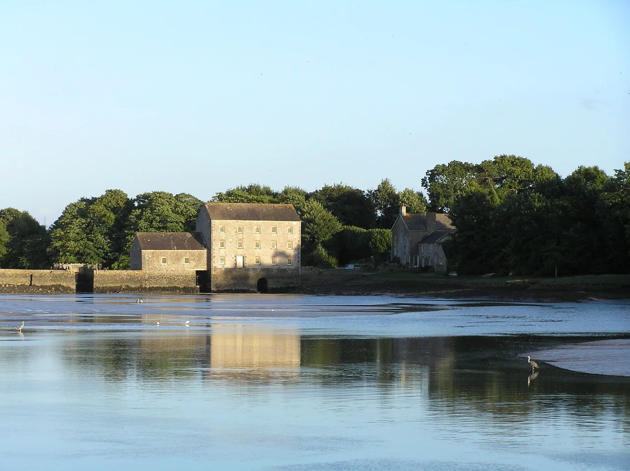 This is a photo of listed building number