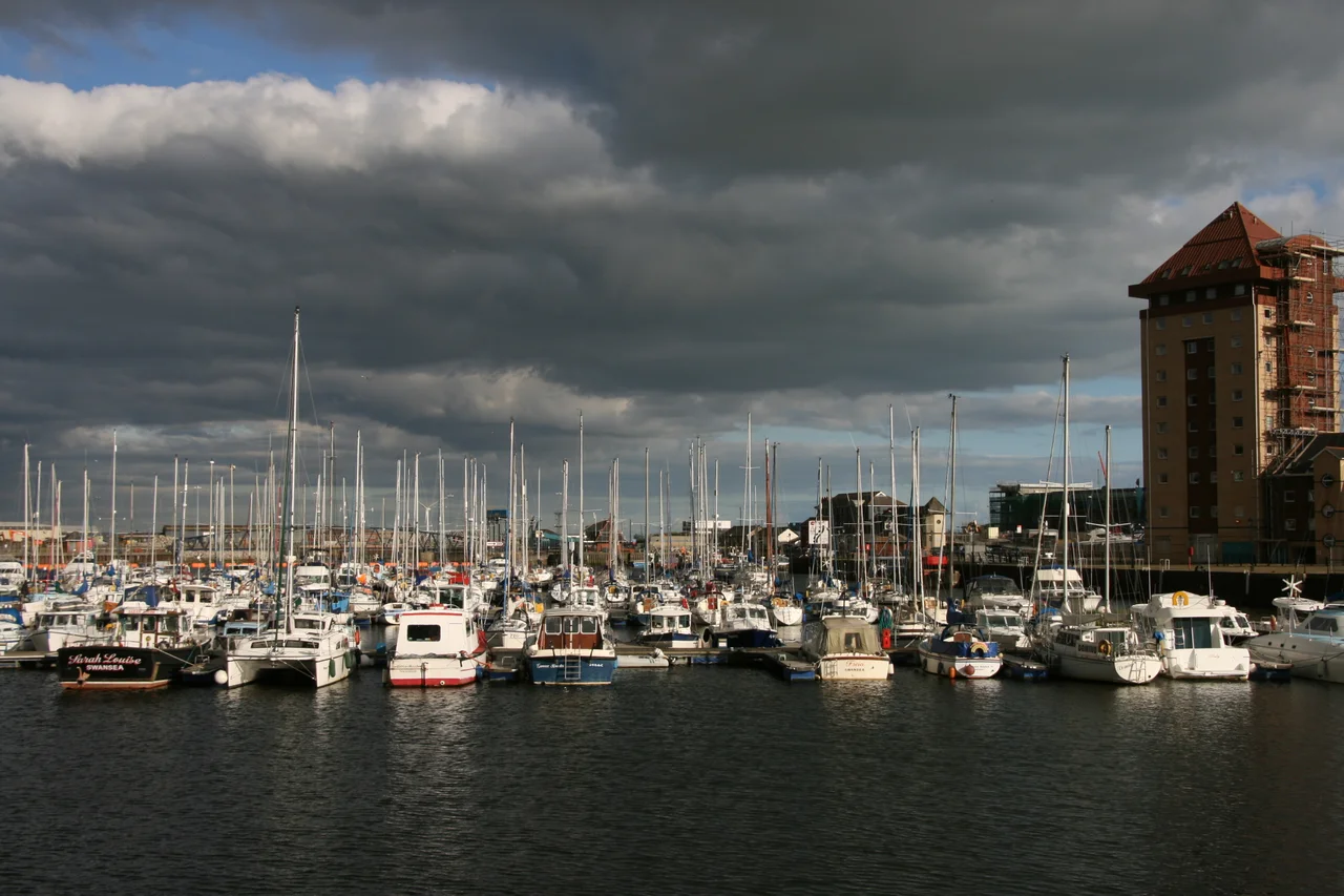 Swansea Marina, new berthing area just behind the River Tawe barrage, Pocketts Wharf building is visible to the right