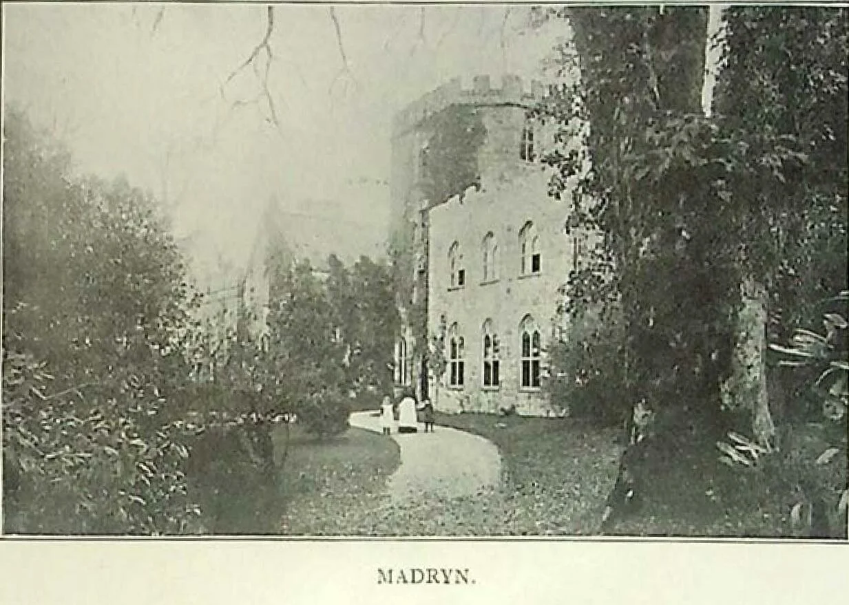 Erthyglau am deithiau O M Edwards i wahanol rannau o ogledd Cymru
