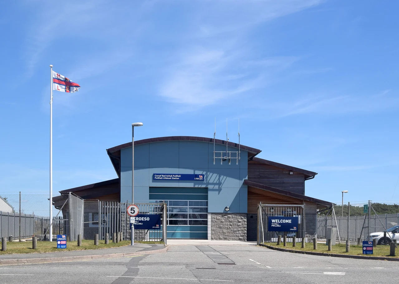 Gorsaf Bad Achub Pwllheli (Pwllheli Lifeboat Station)