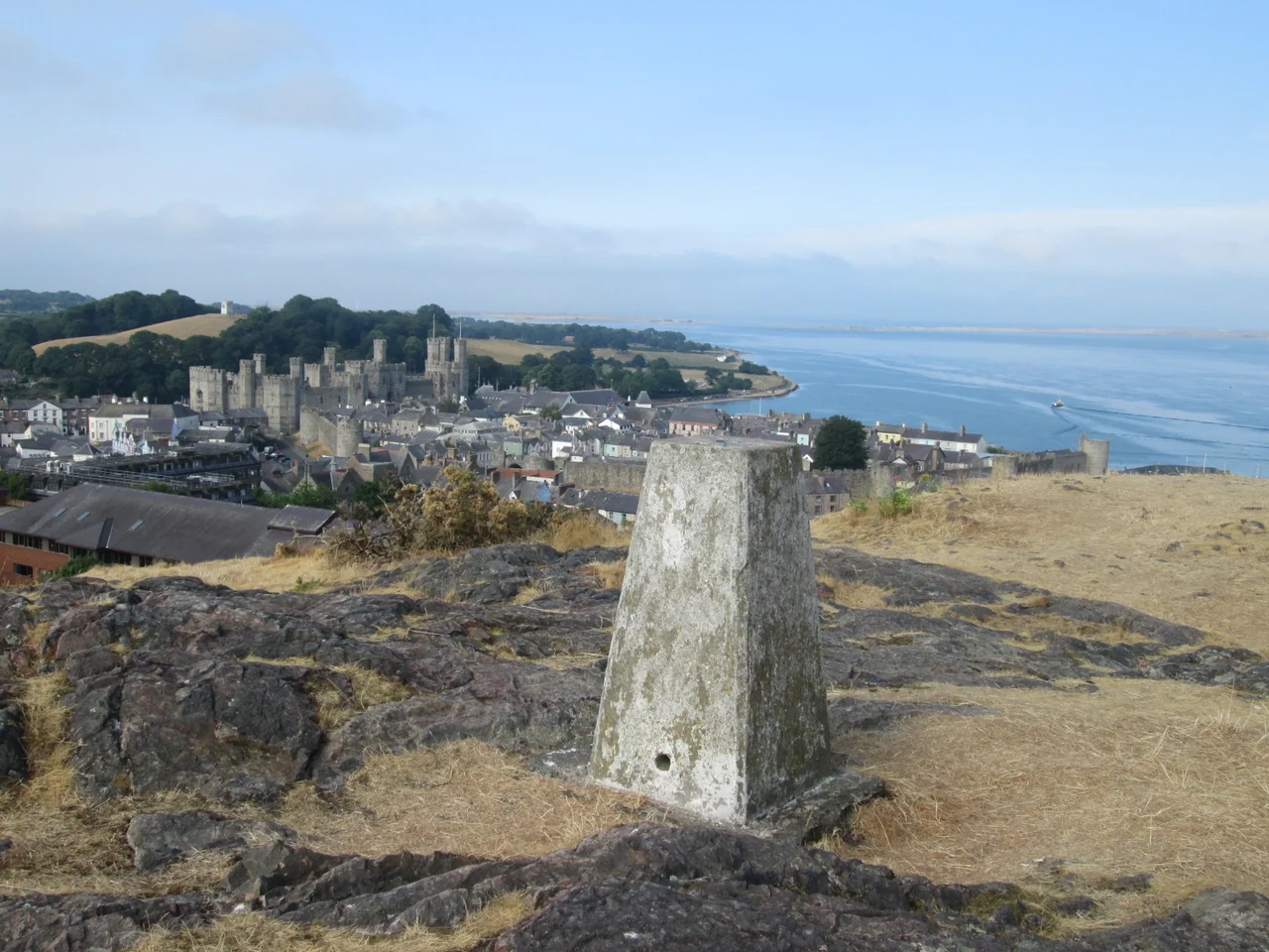 Twt Hill trig point, Caernarfon