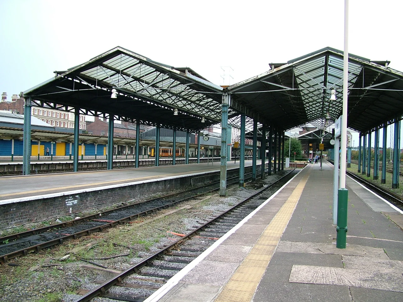 Chester railway station platforms.

Photo by and copyright Tagishsimon 9th October 2005