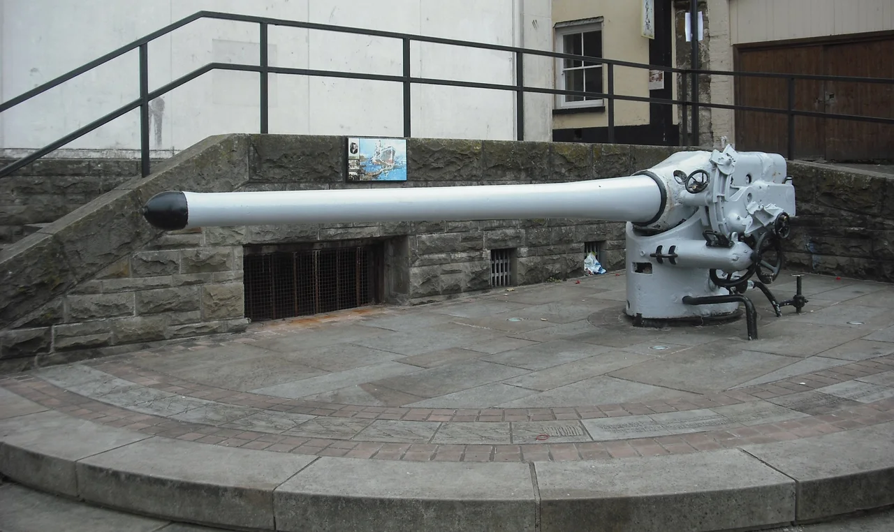 German WWI U-boat 105mm deck gun, from UB-91. Given to Chepstow by King George V after WWI in recognition of the bravery of William Charles Williams RN VC at Gallipoli in 1915.

The submarine surrendered in November 1918 at Harwich and was taken around the Welsh ports of Cardiff, Newport, Swansea, Port Talbot and towed to Pembroke Dock, eventually being broke-up in Briton Ferry in 1922.