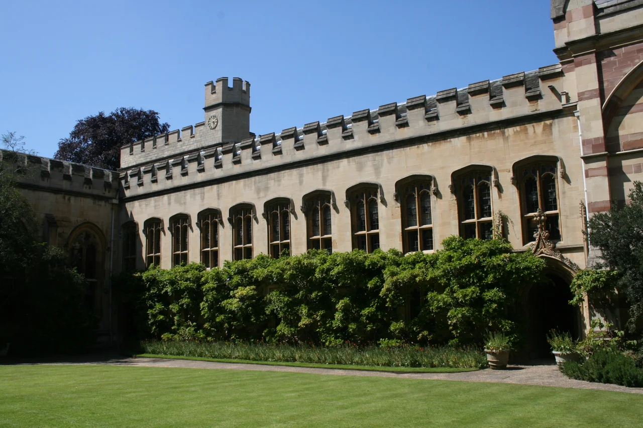 Photograph of the front quad of Balliol College, Oxford, United Kingdom.