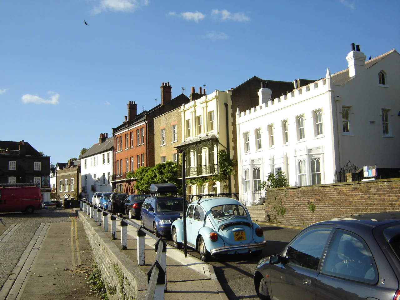 Old Isleworth by the river