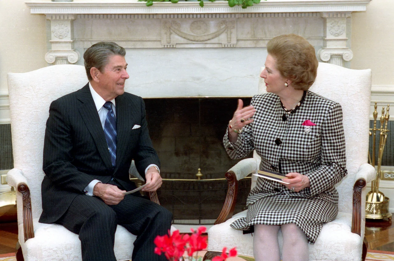 President Ronald Reagan Meeting with Prime Minister Margaret Thatcher of The United Kingdom in The Oval Office - DPLA - 64f52c23a737742ebe6ecbe6c4a76f4d.jpg