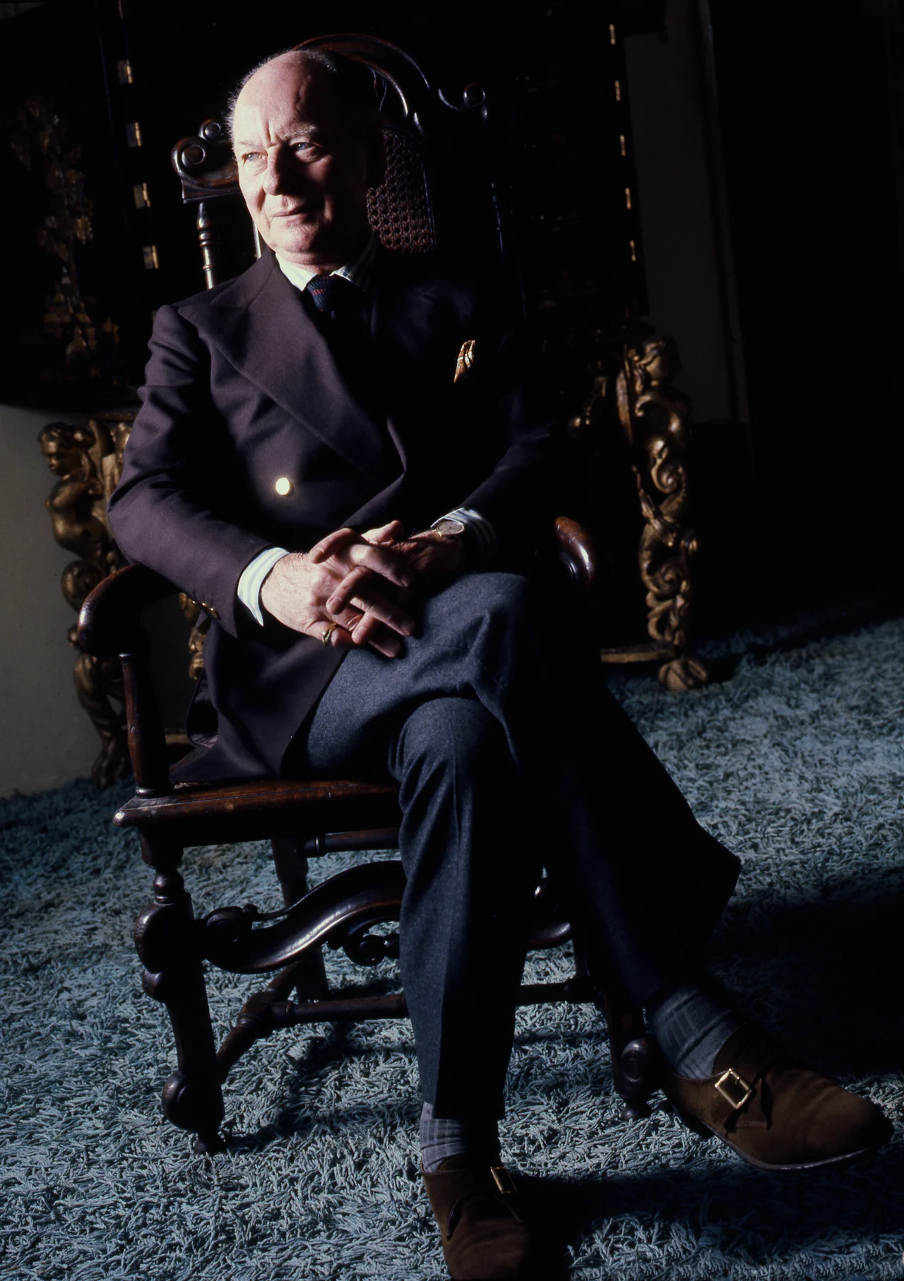 Sir John Gielgud taken in photographers studio Belgravia.