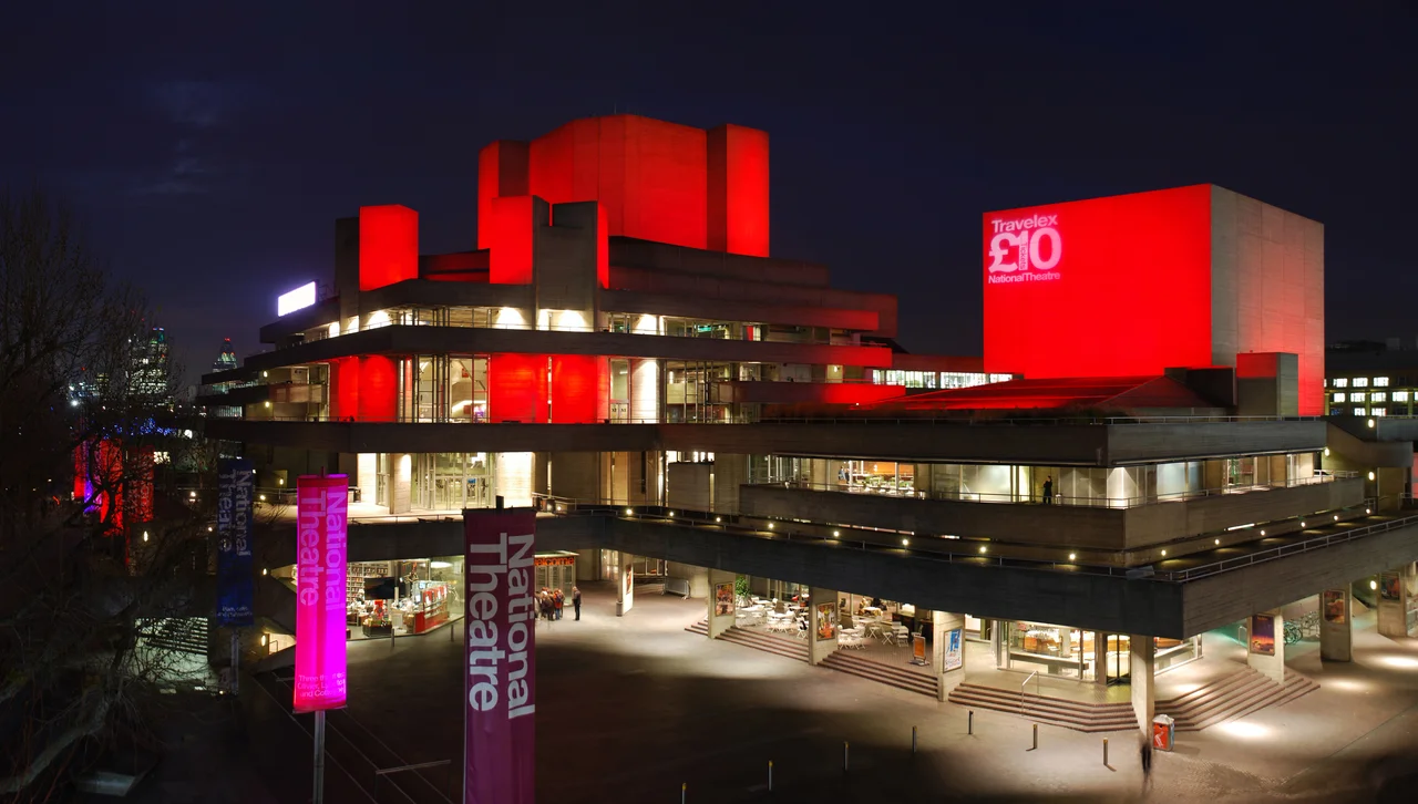 Photograph of the Royal National Theatre, London, England. Nikon D40X 18-135mm lens.