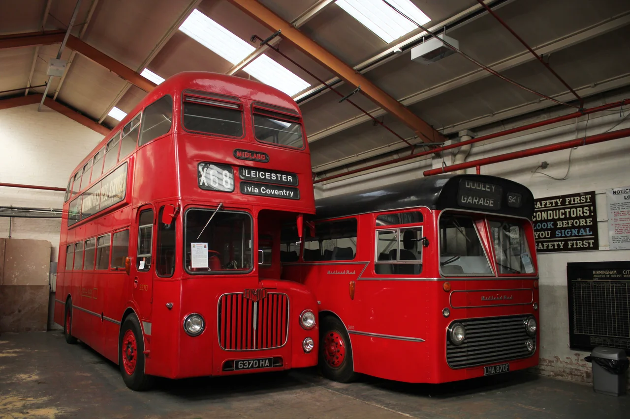 Preserved Midland Red BMMO D9 5370 and S21 5870 are seen here on display at the Aston Manor Road Transport Museum in Aldridge. Both of which are owned by the museum.