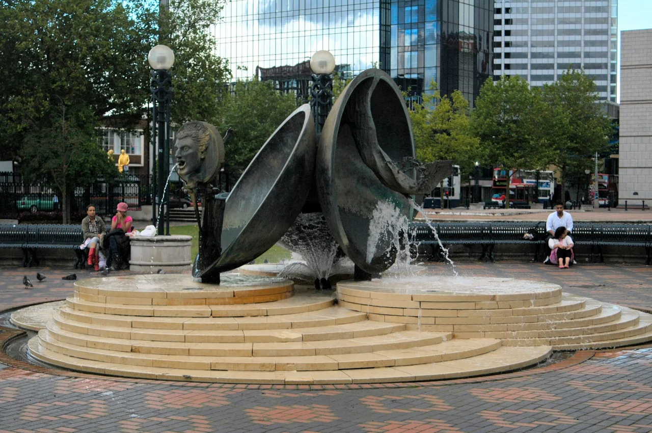 This is Spirit & Enterprise in Centenary Square, Birmingham. It was designed by Tom Lomax.