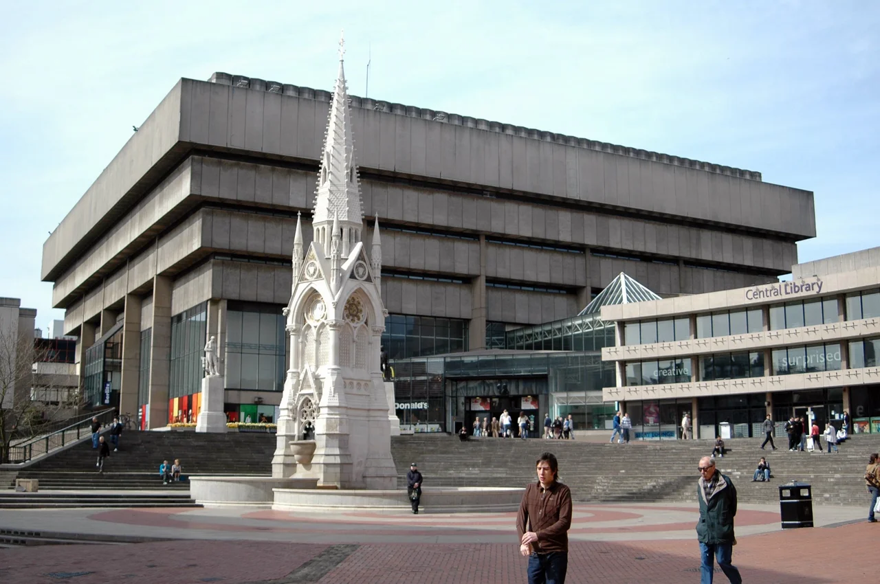 A view of Chamberlain Square in Birmingham.
The Chamberlain Memorial is in the centre, with the former Birmingham Central Library and Paradise Forum behind it.