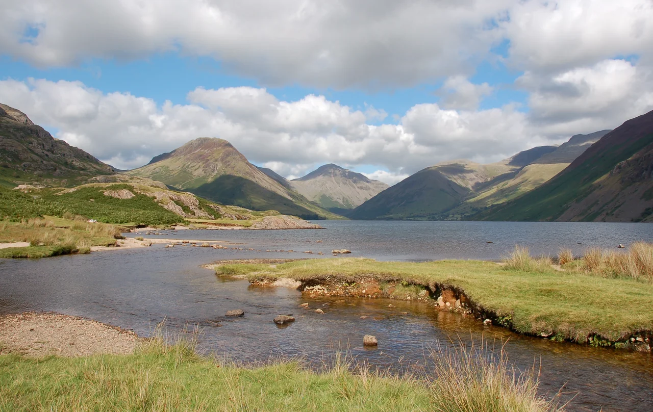 Description: Wastwater from Wastwater
Author: Alfred Gay
Source: Self Made
Date: uploaded 19th April 2007 ( image taken 24th August 2006)