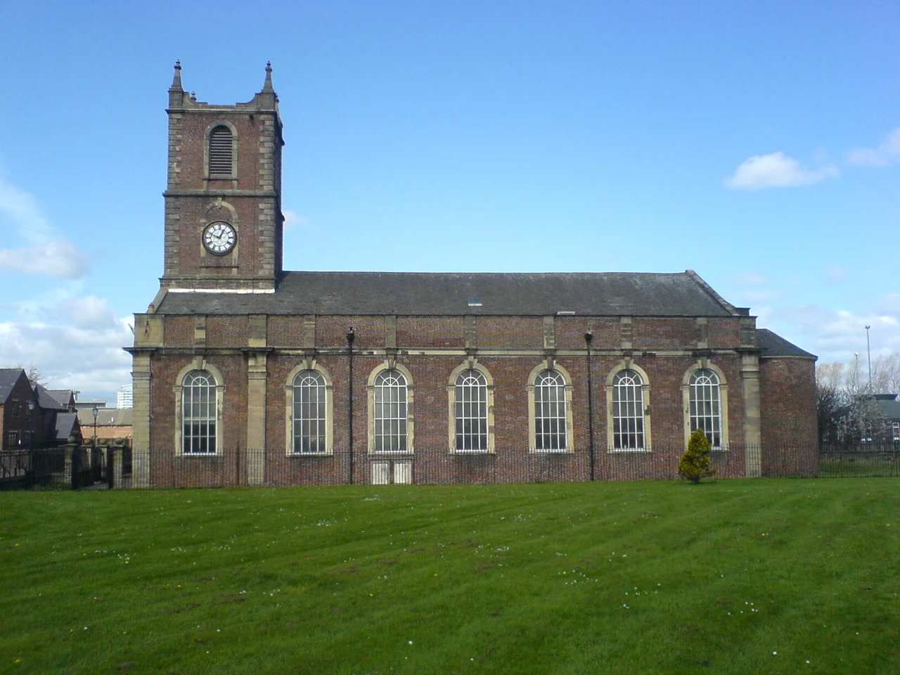 HolyTrinitySunderland-southern(side)elevation.jpg