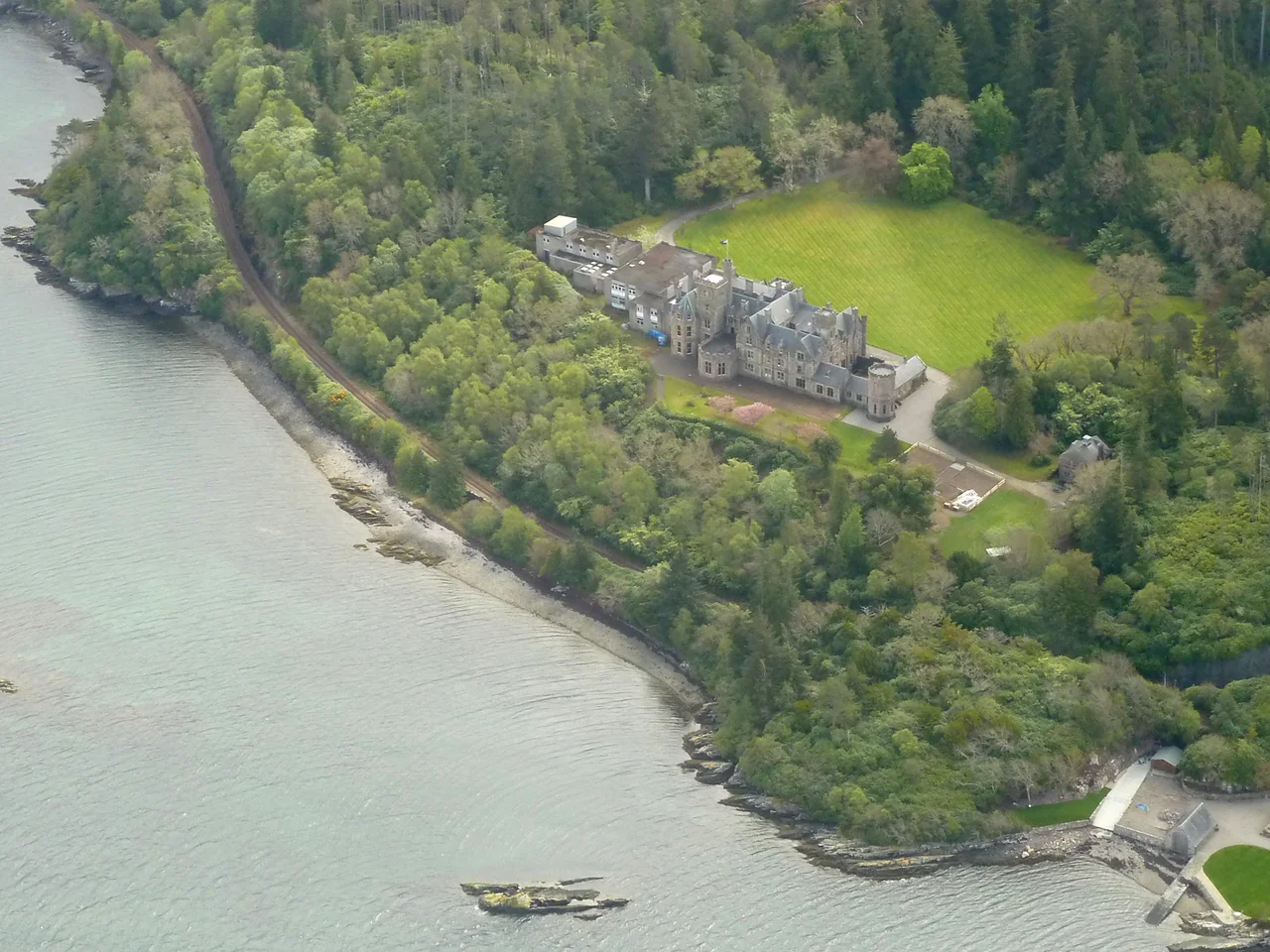Duncraig Castle