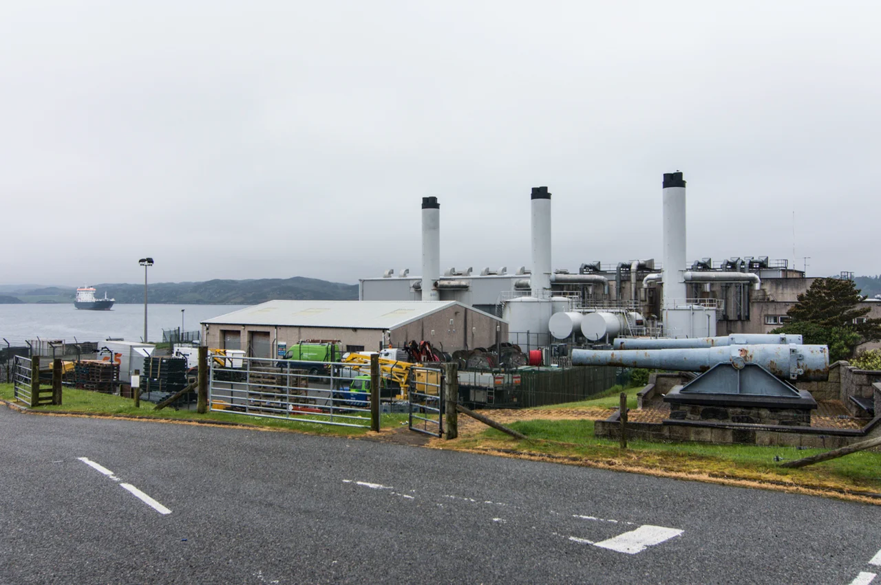 Guns guarding Stornoway Power Station