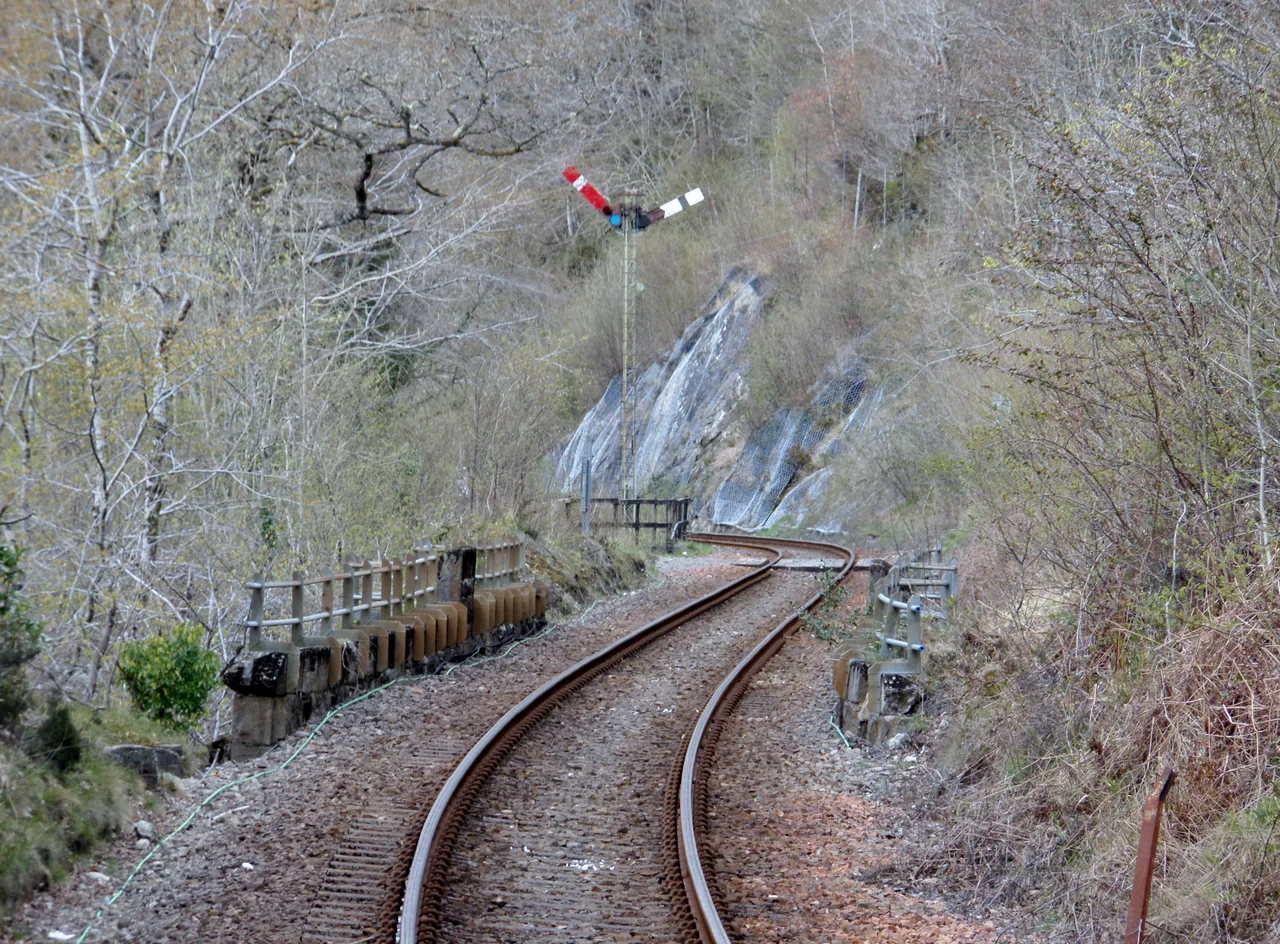 Falls of Cruachan station - west side safety signals, part of the systems known as Anderson's Piano from the fence of wires that are used. Argyll and Bute, Scotland.