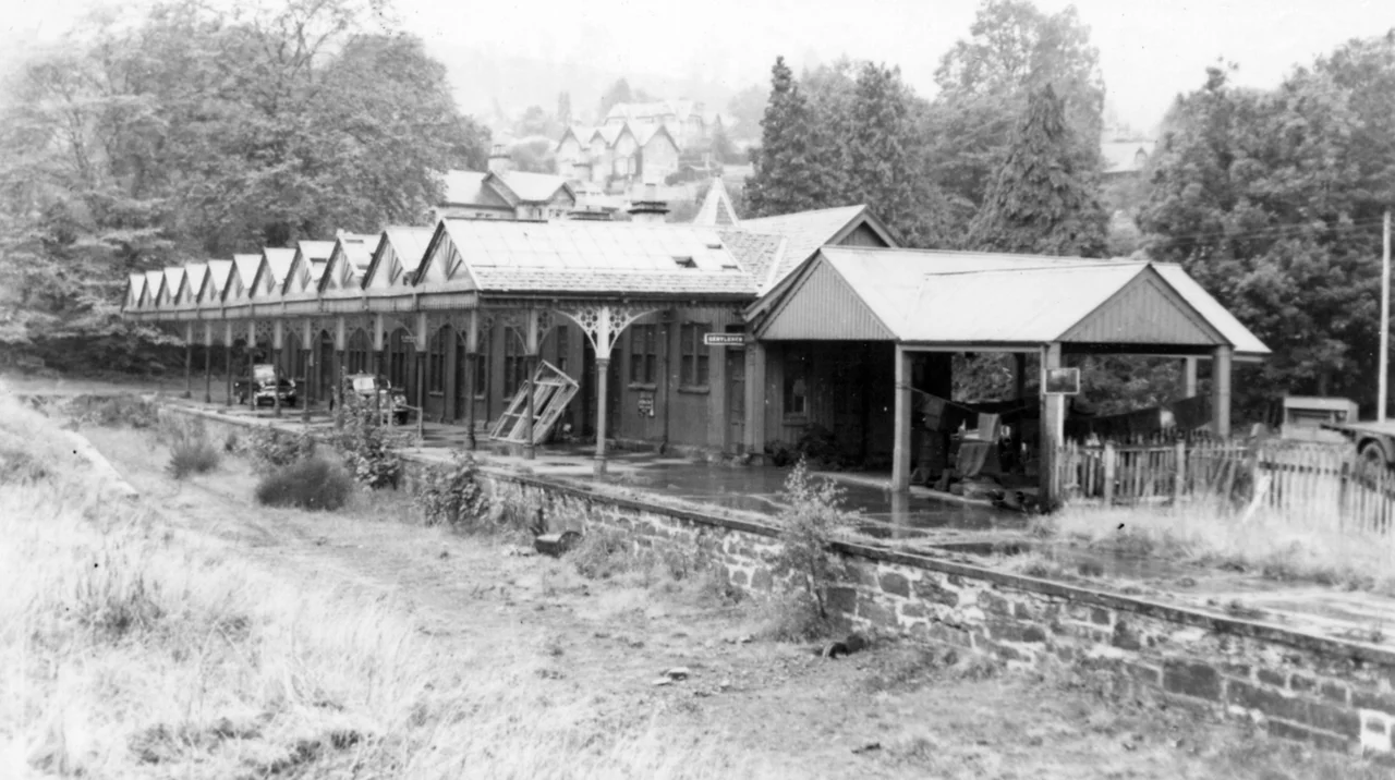 Strathpeffer, remains of station 1956View towards buffer-stops. Formerly the terminus of an ex-Highland branch from Dingwall: closed 23/2/46 (goods 26/3/51).