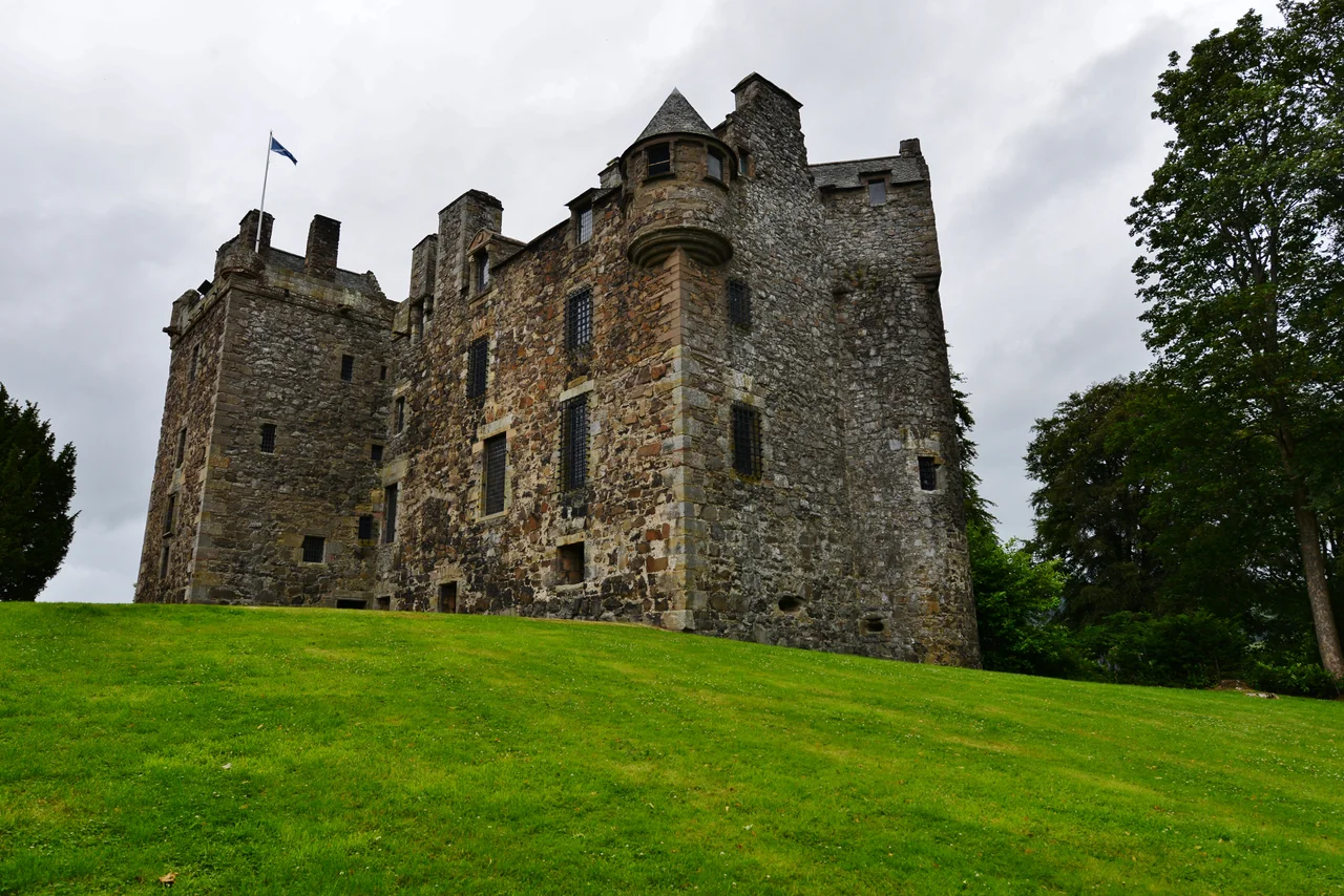 This is a photograph of Elcho castle. I took this photograph.
