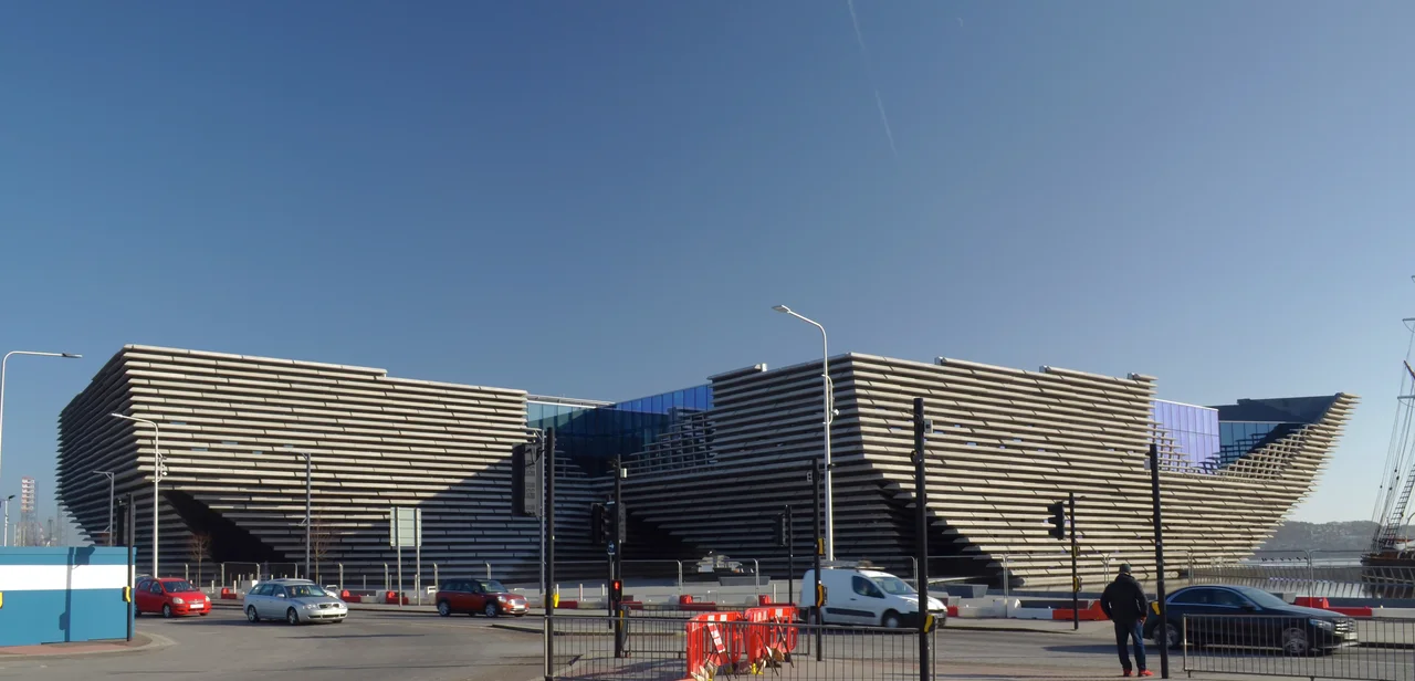 The Victoria and Albert Museum is an art museum located on the coast of Dundee. The building was designed by Japanese architect Kengo Kuma and the museum opened in 2018.