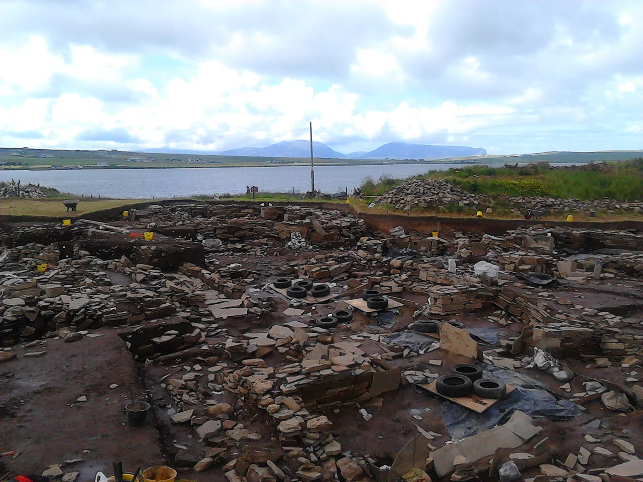 Ness of Brodgar dig 6.7.16. In this picture I'm standing on the viewing platform by structure #14, looking almost due south towards structure #12 and structure #10.